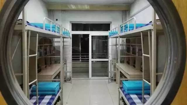 這個學校的男生宿舍火了！女同學都喊著要嫁