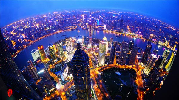 不要溫和地走進(jìn)那個良夜 因為夜太美！