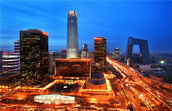 不要溫和地走進(jìn)那個良夜 因為夜太美！