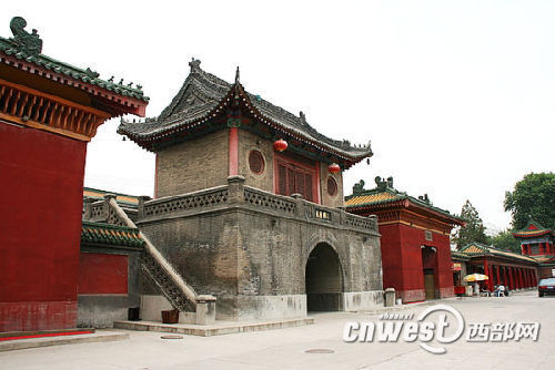 三位印度高僧曾于開元年間在大興善寺譯經(jīng)宏法,其中善無畏更是被唐玄宗尊為國師。