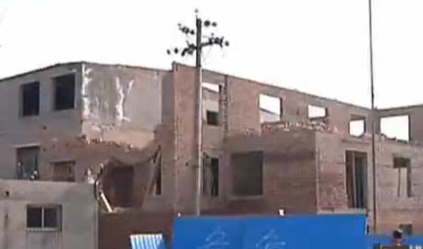 驚！拆遷隊(duì)拆房自身竟遭活埋