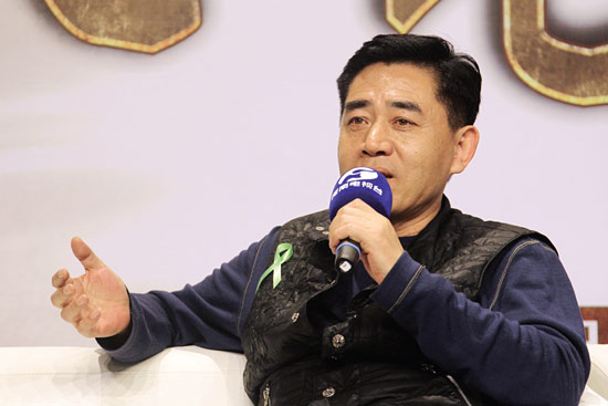 陳寶國(guó)：我感覺(jué)和河南很有緣分，和河南的觀眾也有親切感