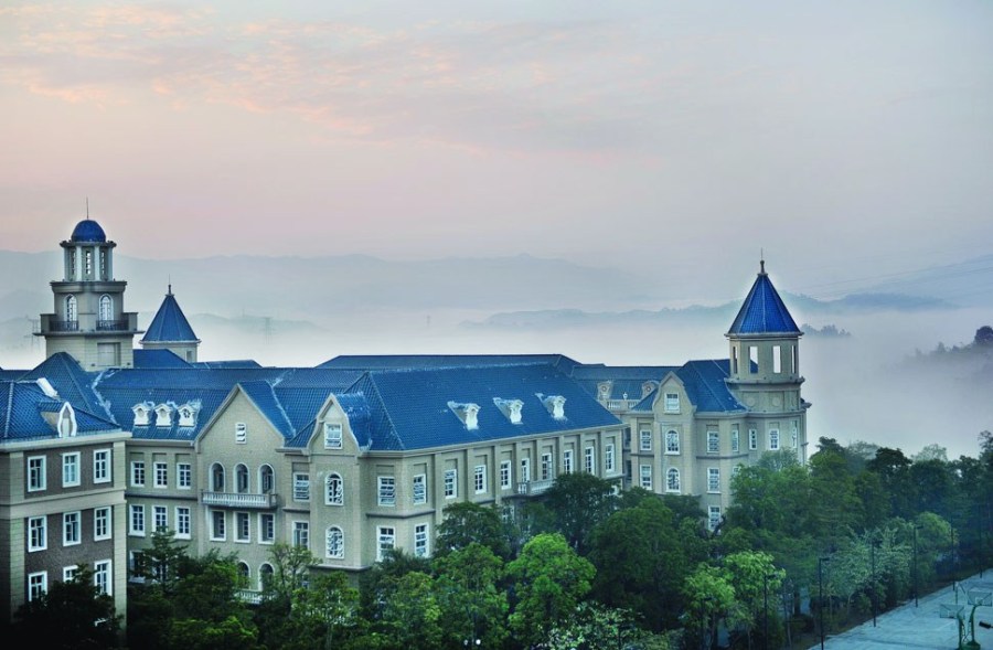 探訪恒大足球學校