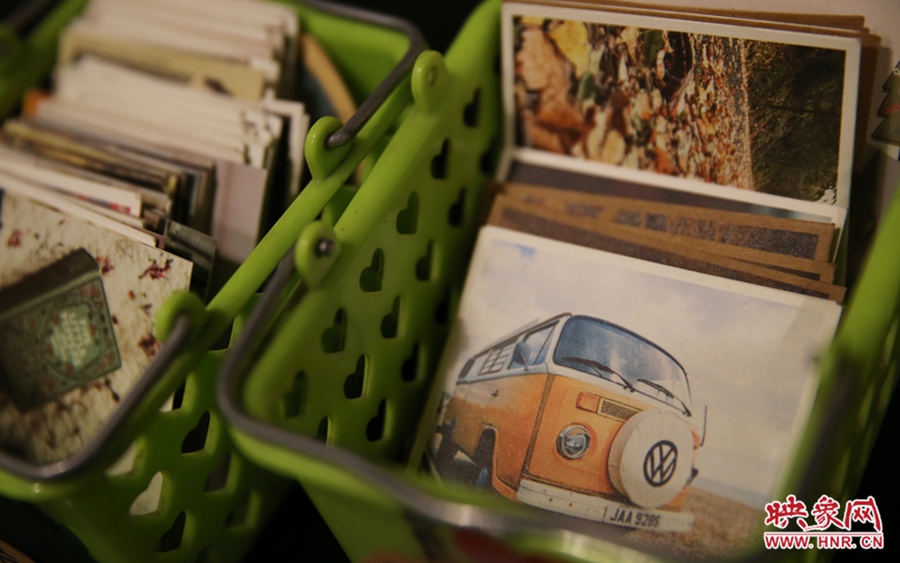 書店內(nèi)出售的書簽。