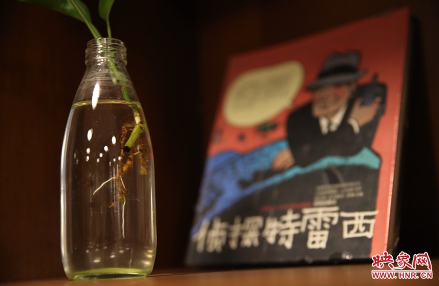 書店內(nèi)的裝飾。