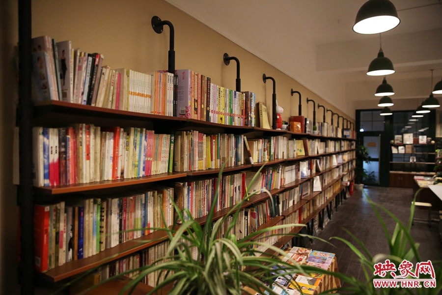 書店內(nèi)的裝飾。