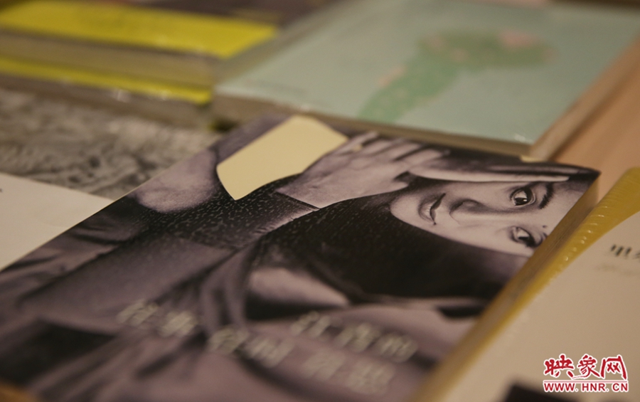 書店內(nèi)的書。